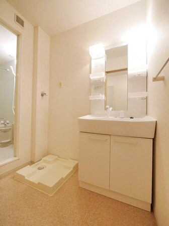 レジデンスガーデンIの物件内観写真